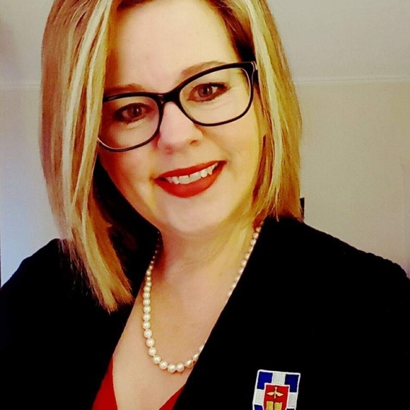 Posh Ambassadors, Elizabeth and Carl - Picture 5 of 7